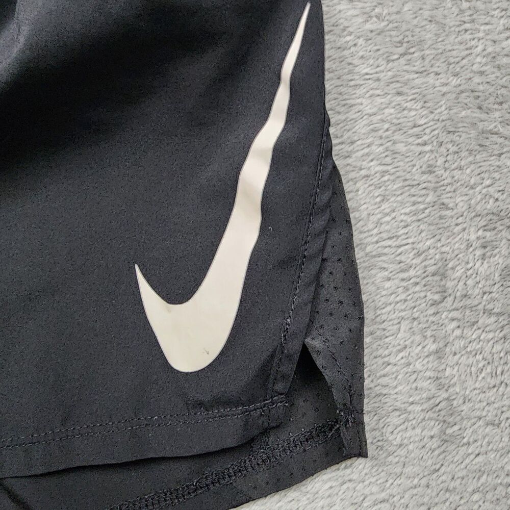 Nike Womens L Running Shorts Black Dri Fit 3 Inseam Lined 100% Polyester Gym - Picture 2 of 9